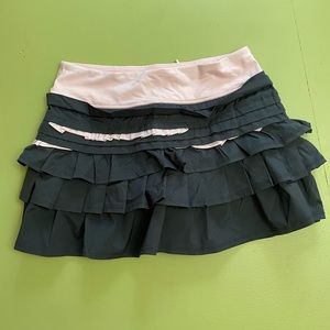 Lululemon athletica Back On Track Skirt Coal/Pig pink Womens Size 4